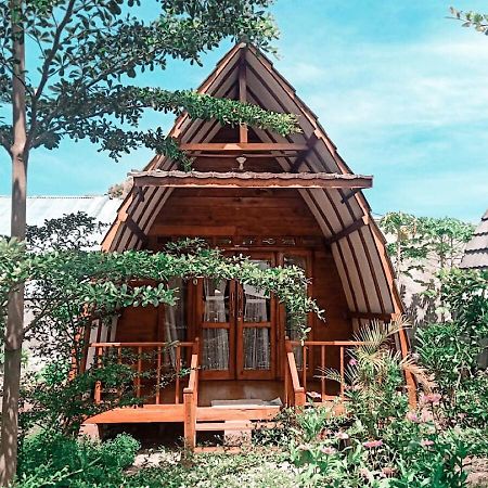 Raffles Inn Labuan Bajo Ngoại thất bức ảnh