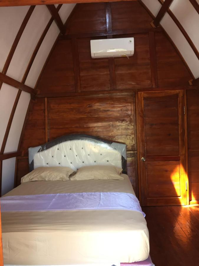 Raffles Inn Labuan Bajo Ngoại thất bức ảnh