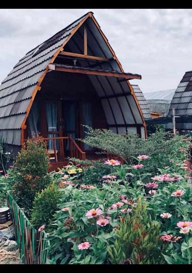 Raffles Inn Labuan Bajo Ngoại thất bức ảnh